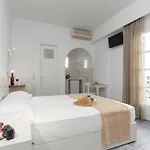 Azur Mare Naxos מלון דירות 4*